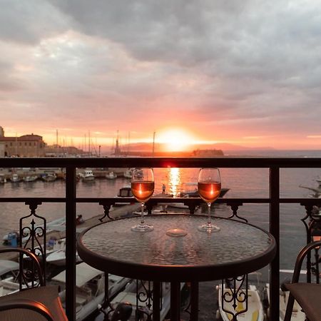 Destino Home Overlooking The Venetian Port Of Chania Χανιά Εξωτερικό φωτογραφία