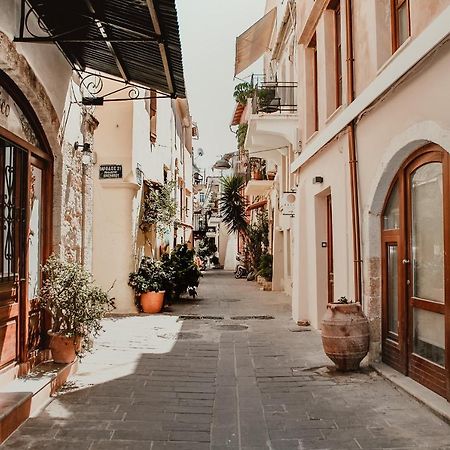 Destino Home Overlooking The Venetian Port Of Chania Χανιά Εξωτερικό φωτογραφία