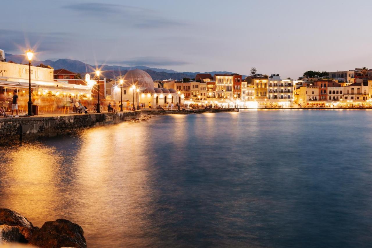 Destino Home Overlooking The Venetian Port Of Chania Χανιά Εξωτερικό φωτογραφία