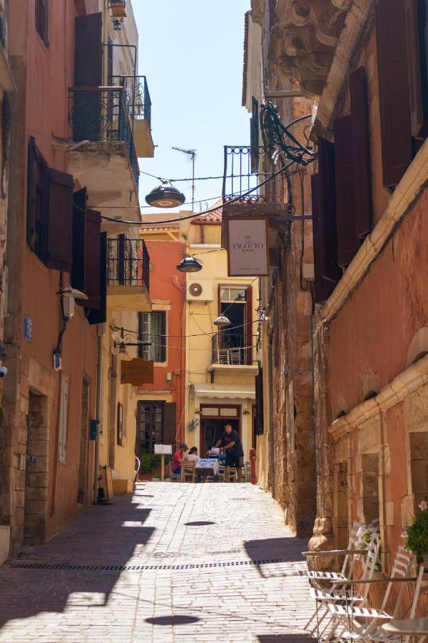 Destino Home Overlooking The Venetian Port Of Chania Χανιά Εξωτερικό φωτογραφία